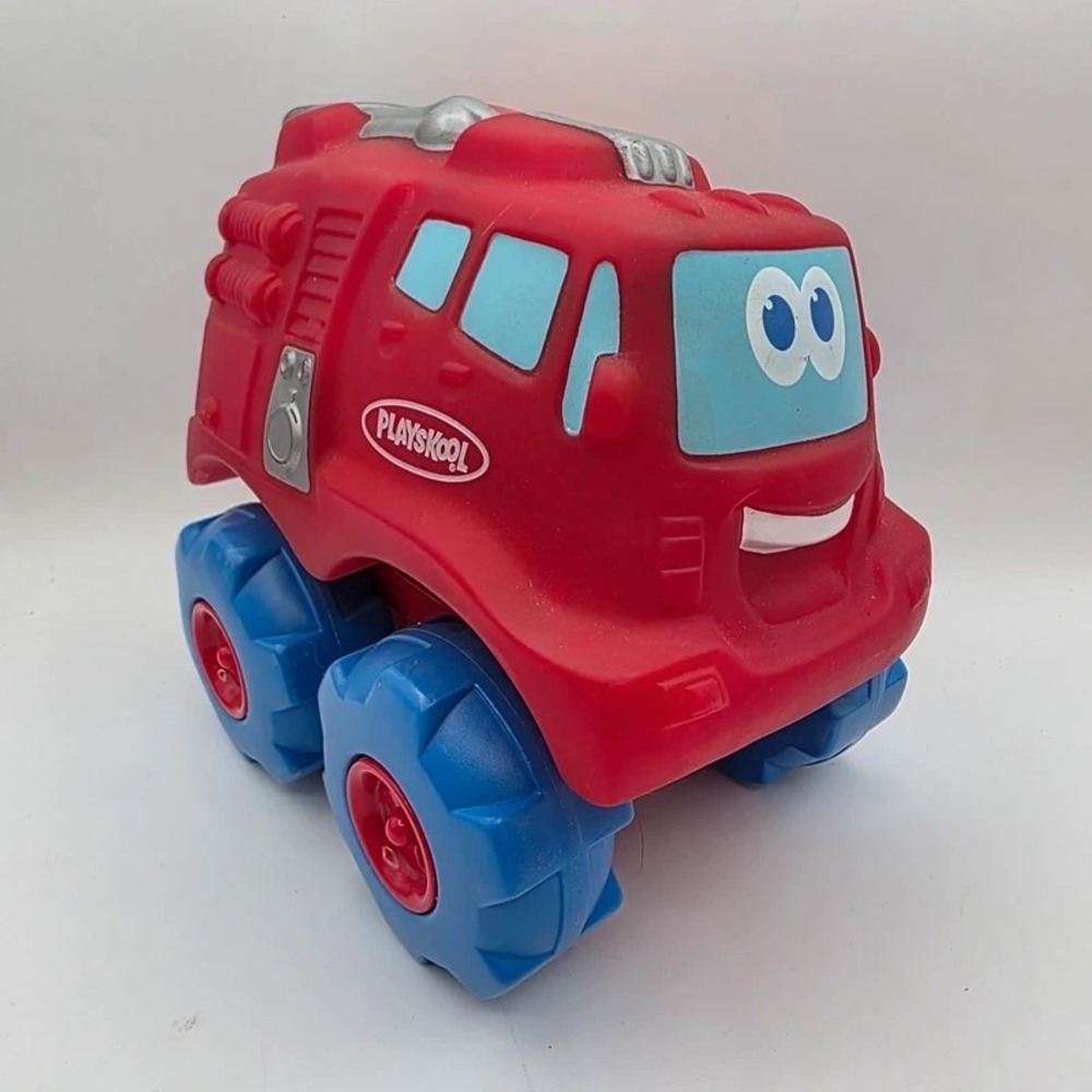 Playskool Cushy Cruisers Handy The Tow Truck Red Soft Rubber Tonka Kids Toy
